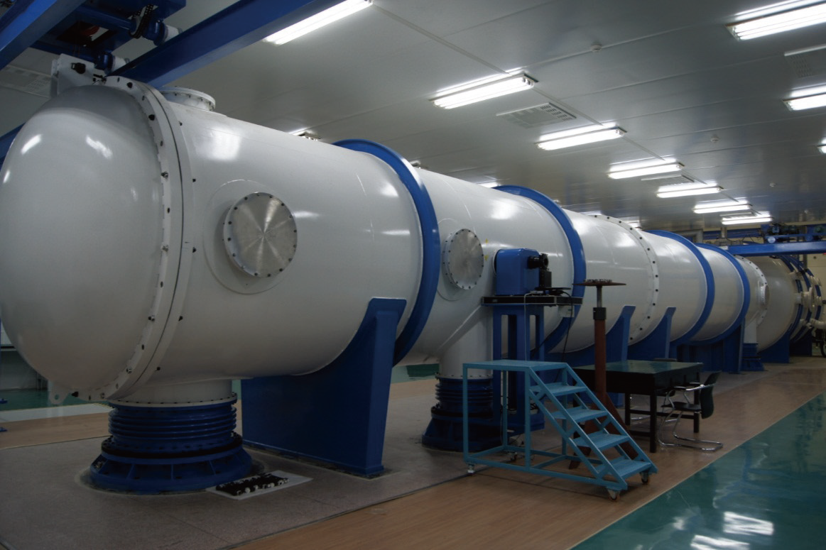 真空（低温）大口径平行光管