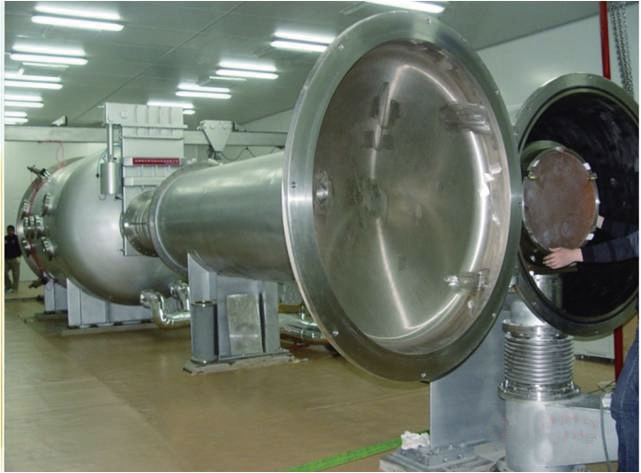 真空低温中小口径平行光管